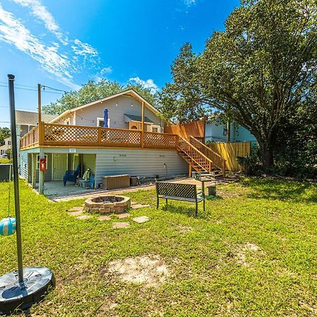 Gorgeous Centrally Located Ocean View 2 King, Huge Private Yard & Deck, Firepit, Bbq, & Game Tables Myrtle Beach Exteriér fotografie