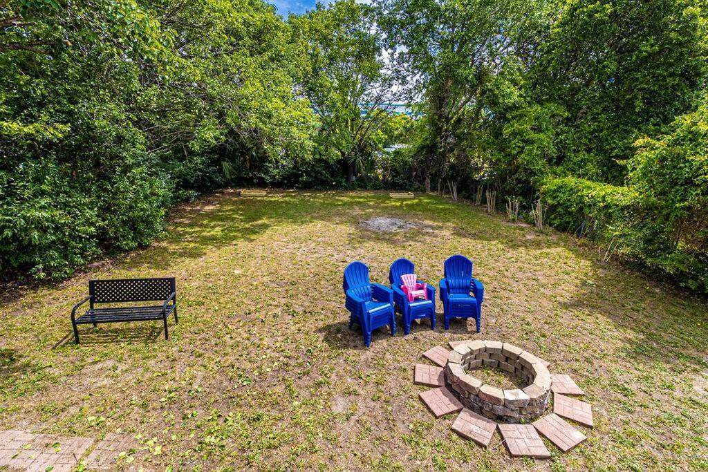 Gorgeous Centrally Located Ocean View 2 King, Huge Private Yard & Deck, Firepit, Bbq, & Game Tables Myrtle Beach Exteriér fotografie